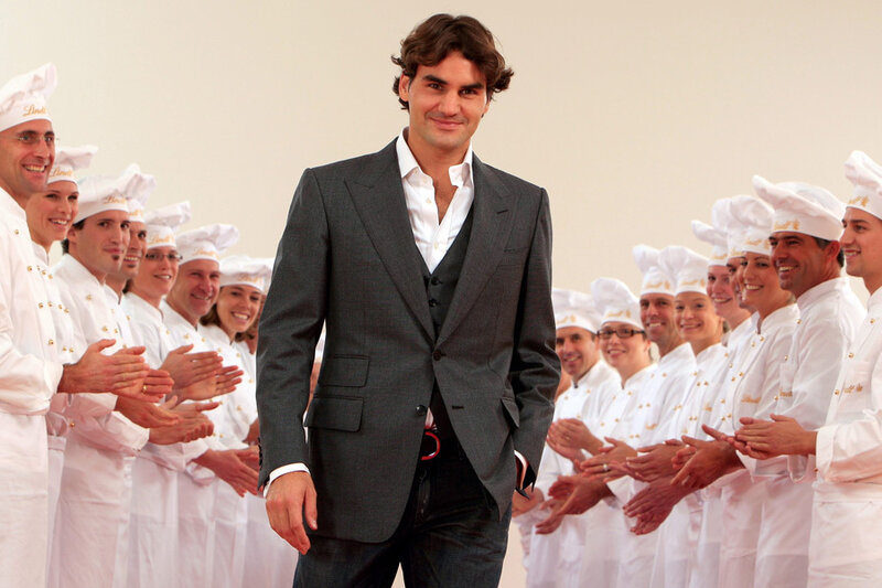 Roger Federer with chefs