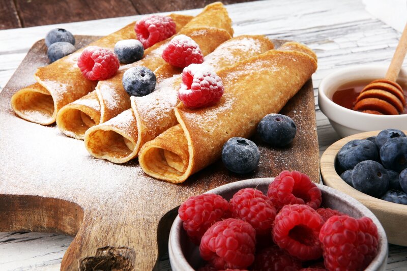 Rolled Crepes with Berries