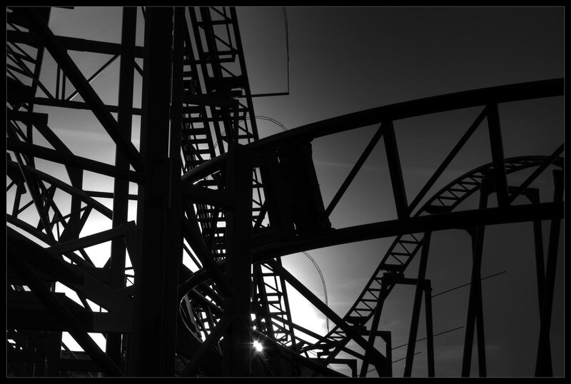 Roller Coaster Structure — Black