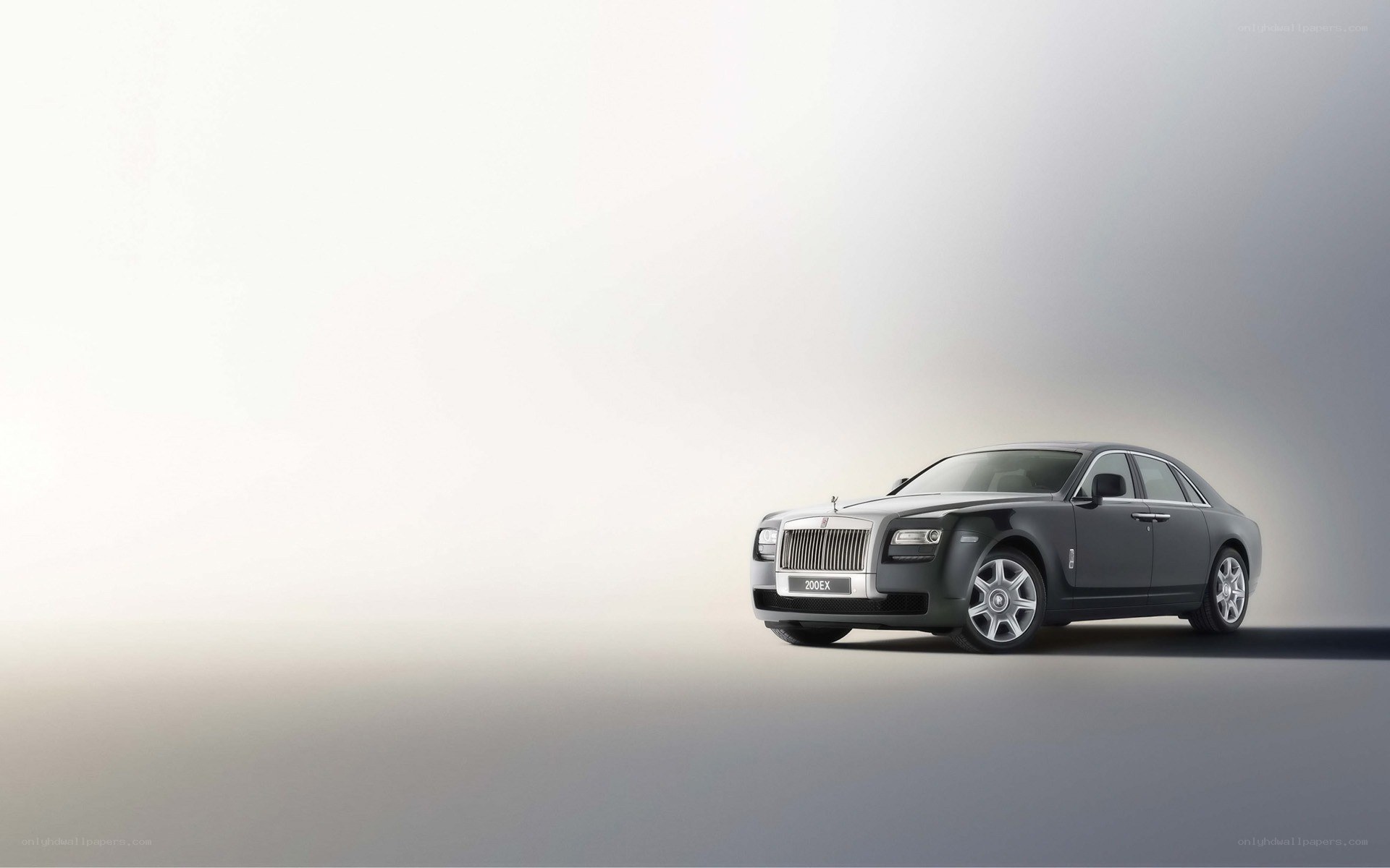 Rolls-Royce 200EX sedan