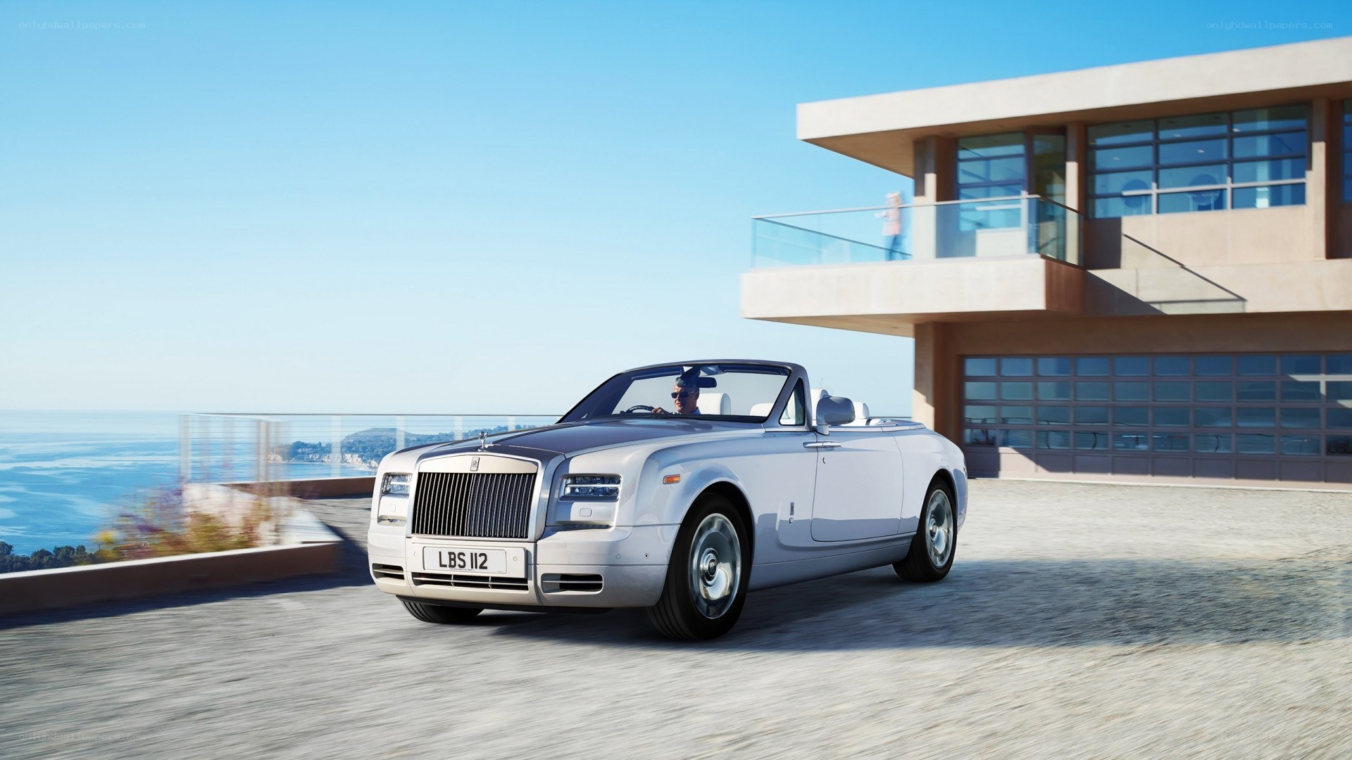 Rolls-Royce convertible by the sea