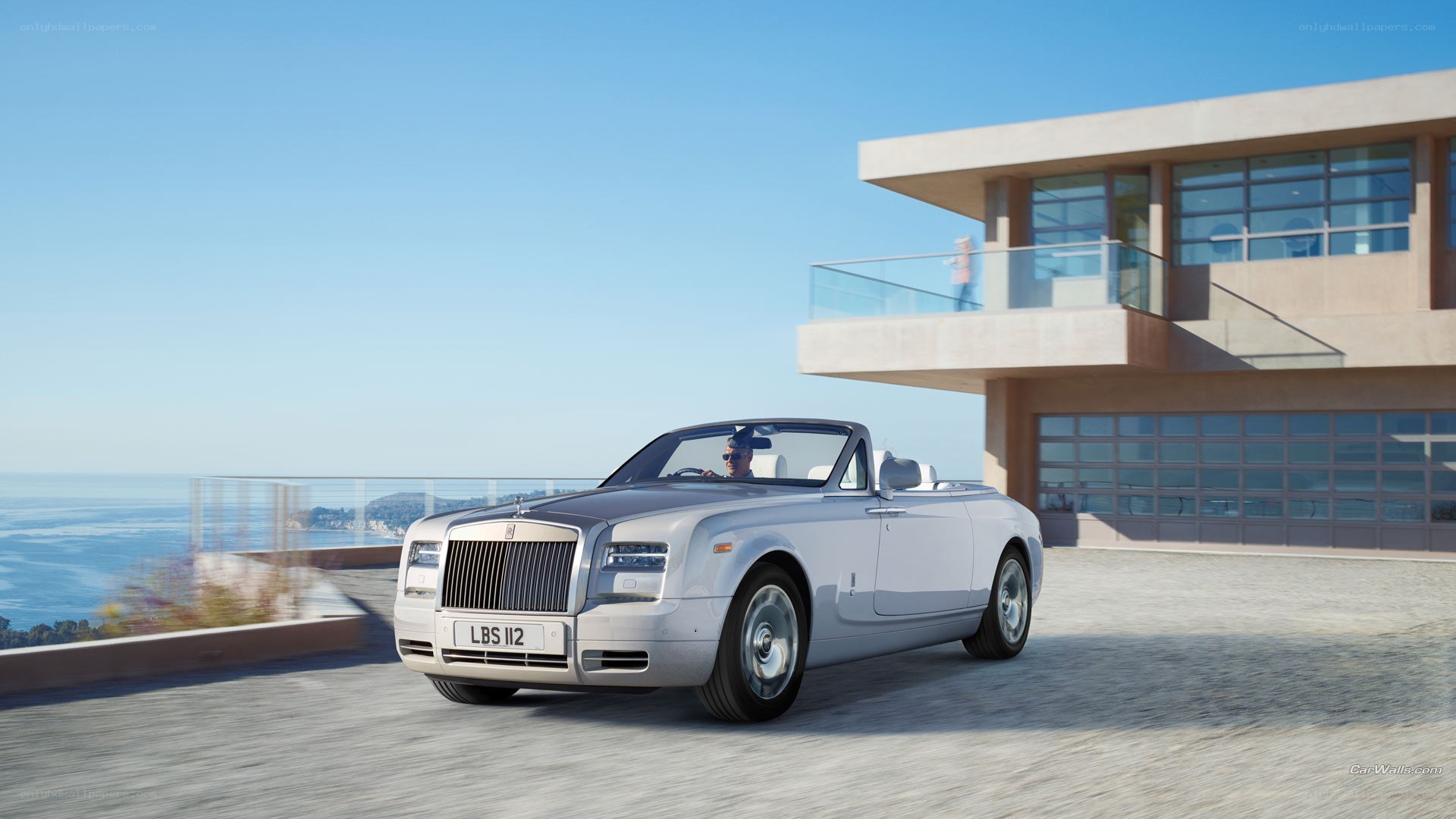 Rolls-Royce convertible by the sea