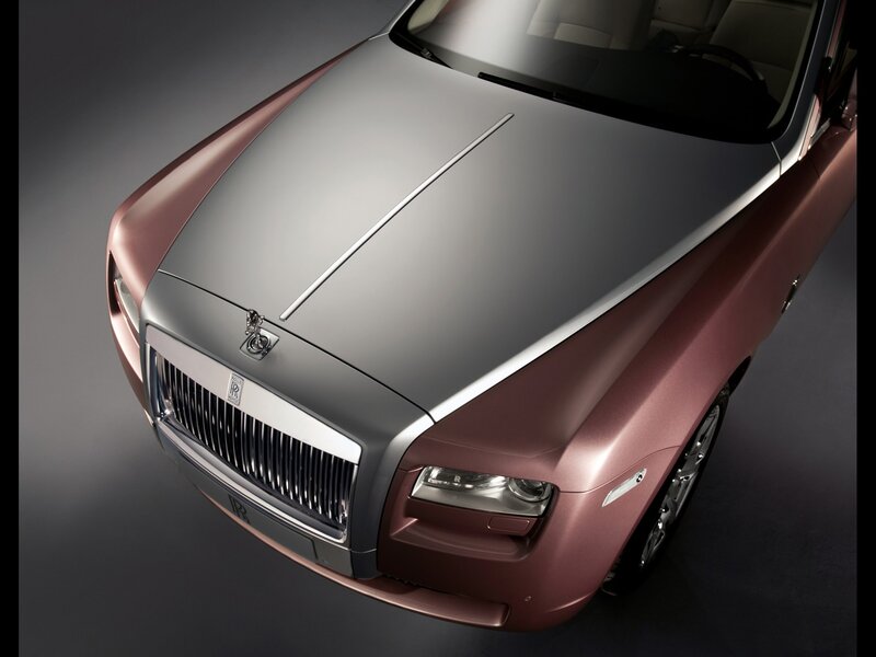 Rolls-Royce Dawn front view
