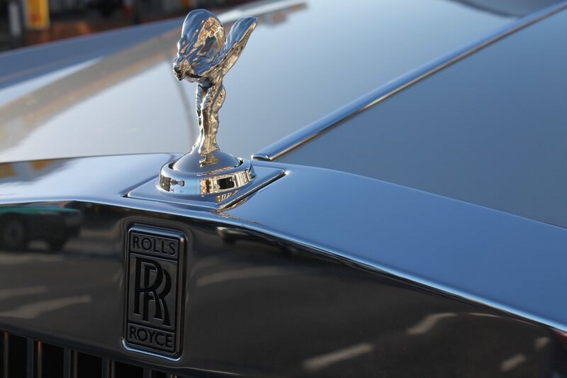 Rolls-Royce Hood Ornament — Black, Dramatic