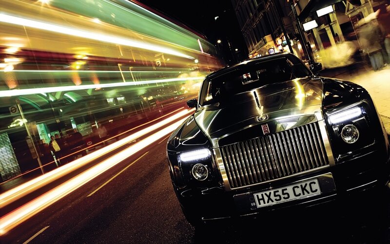Rolls-Royce in city traffic