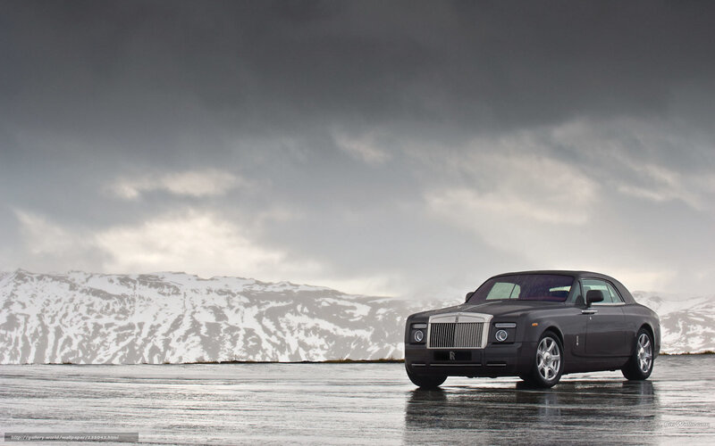 Rolls-Royce in snowy landscape