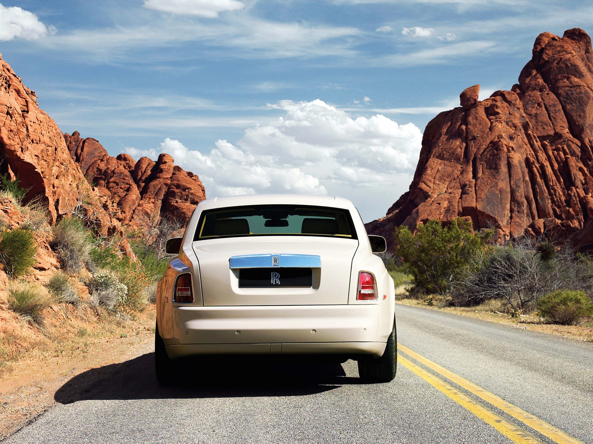 Rolls-Royce on a desert road