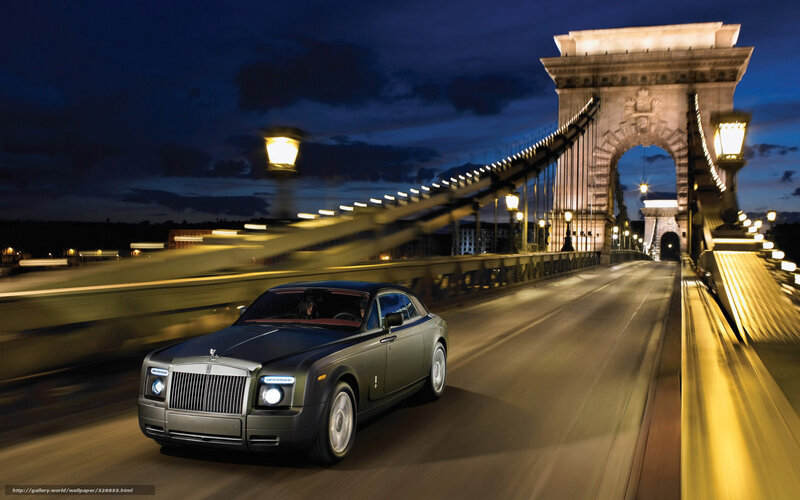 Rolls-Royce on Bridge — Black