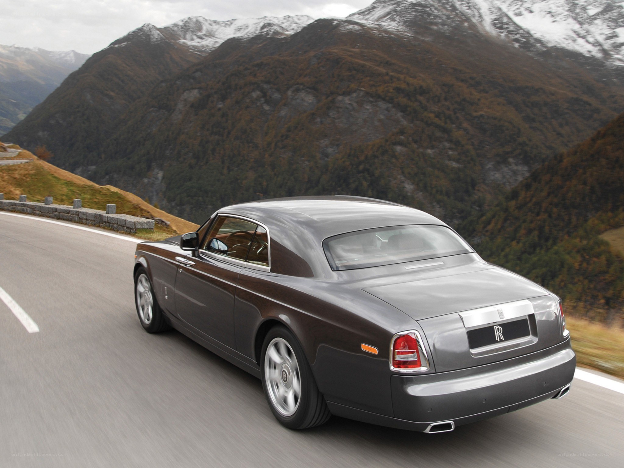 Rolls-Royce on mountain road