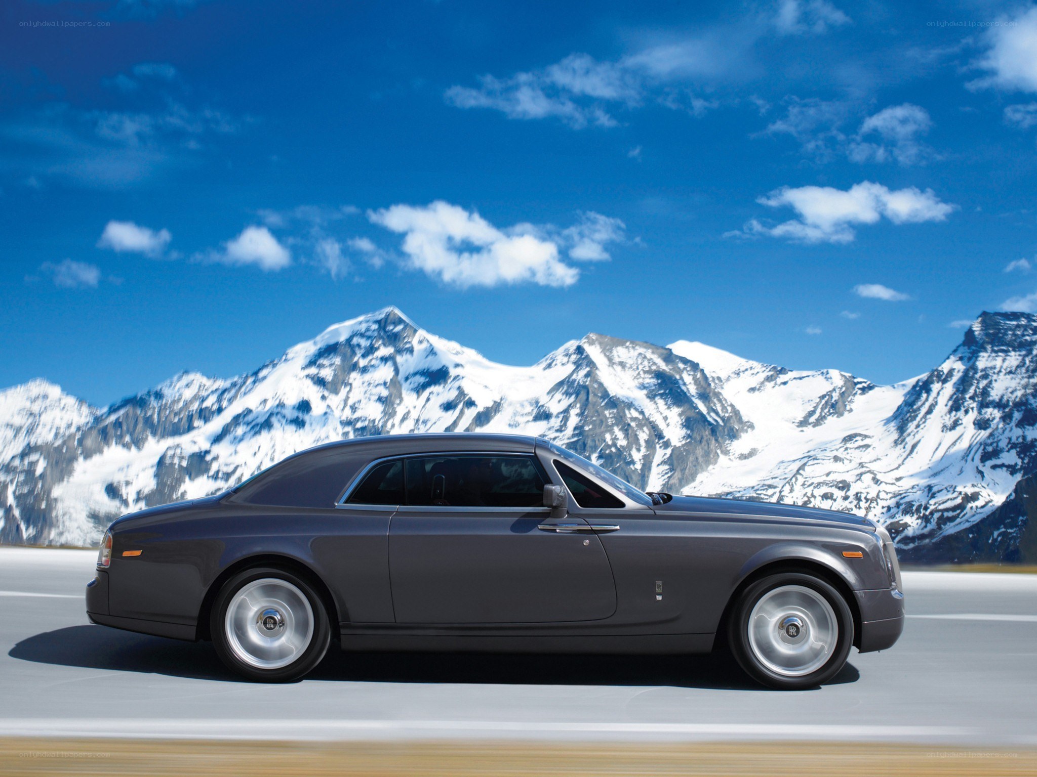 Rolls-Royce on mountain road
