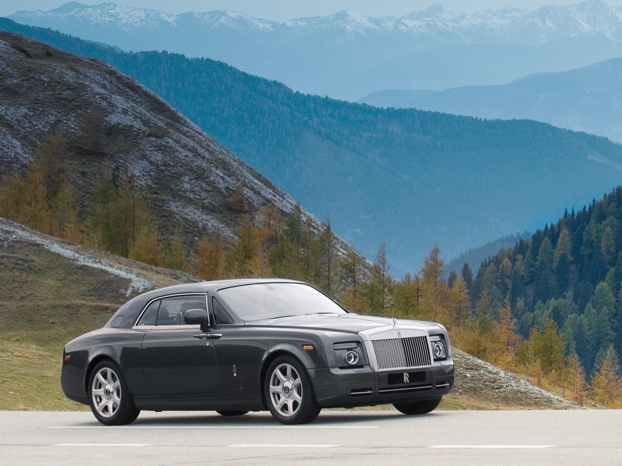 Rolls-Royce on mountain road