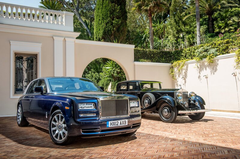 Rolls-Royce Phantom and vintage car