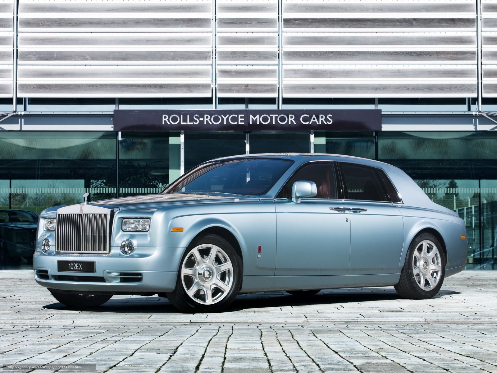 Rolls-Royce Phantom at dealership