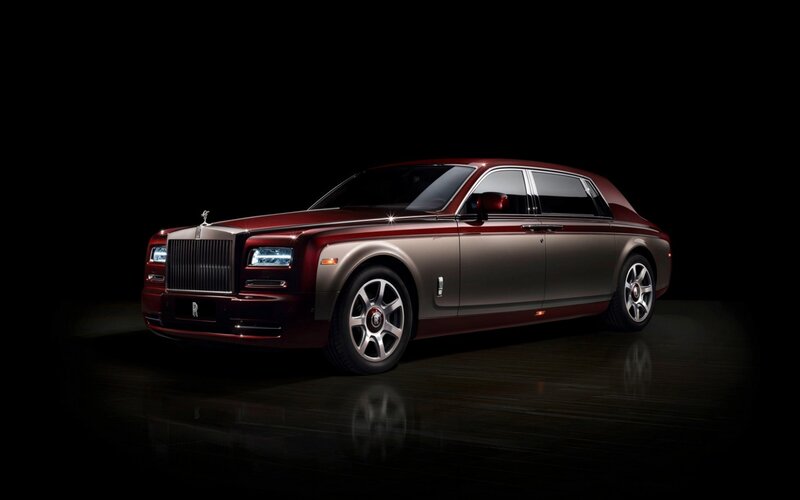 Rolls-Royce Phantom — Black, Dramatic, Night