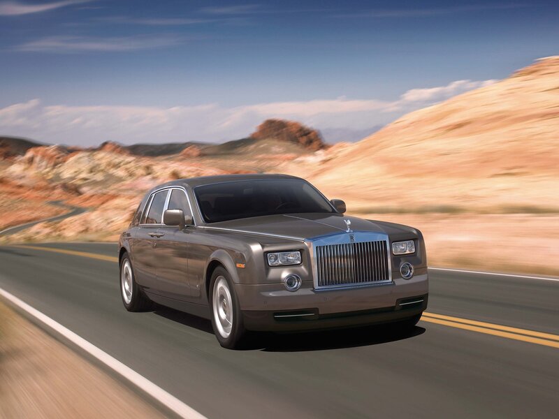Rolls-Royce Phantom — Gray, Dynamic