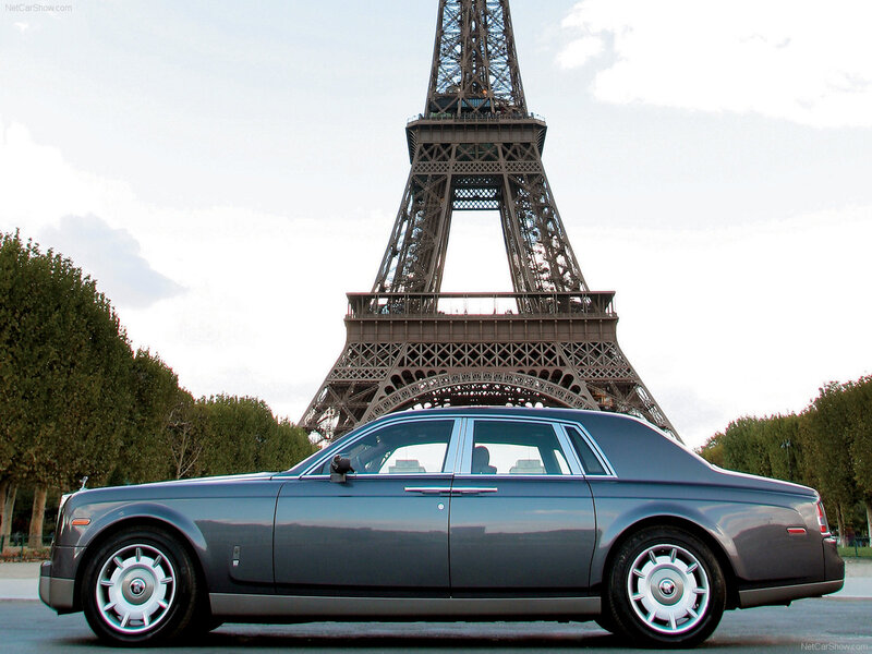 Rolls-Royce Phantom — Gray, Serene, Afternoon