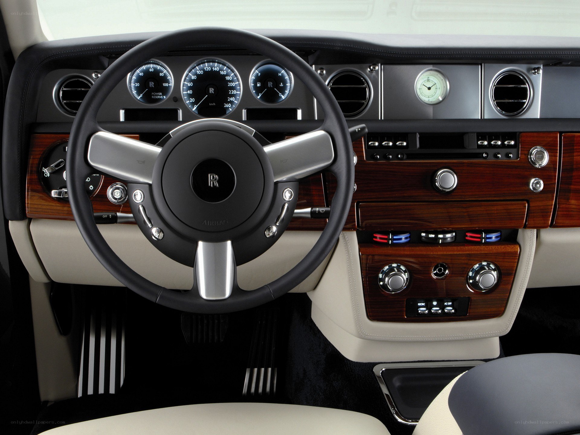 Rolls-Royce Phantom interior