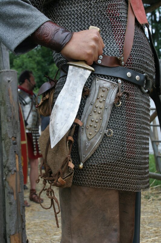 Roman soldier with dagger