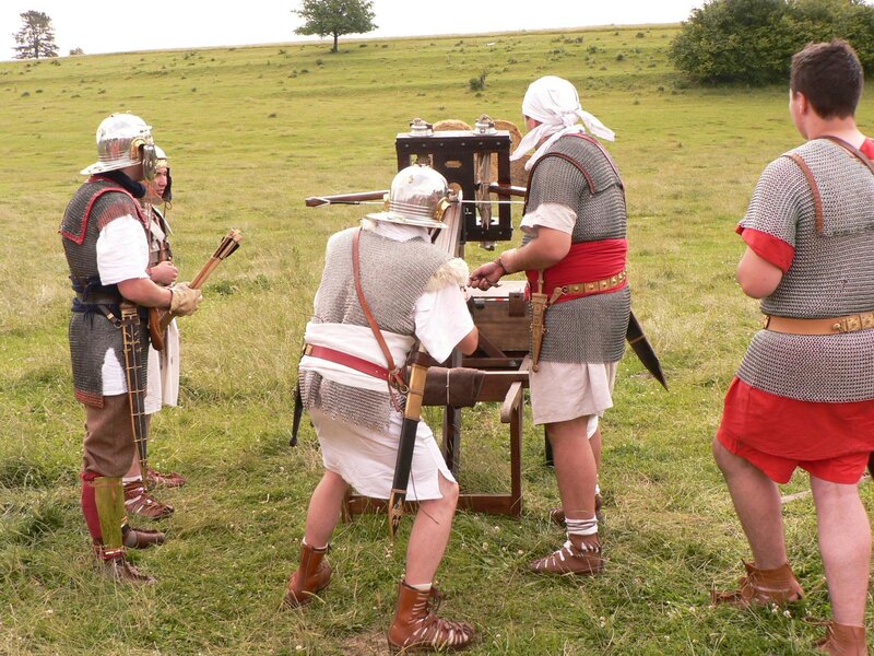 Roman soldiers with siege engine