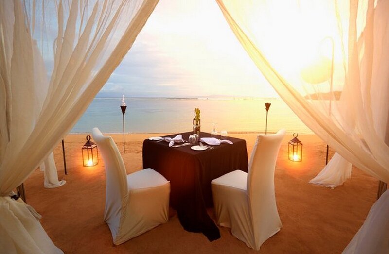 Romantic Beach Dinner — Beige