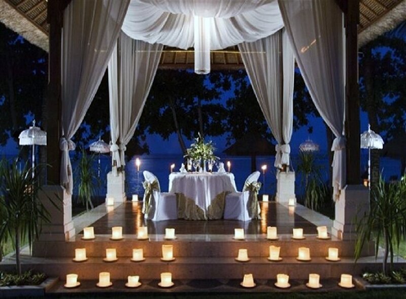 Romantic candlelit dinner setup