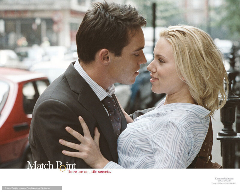 romantic moment on street
