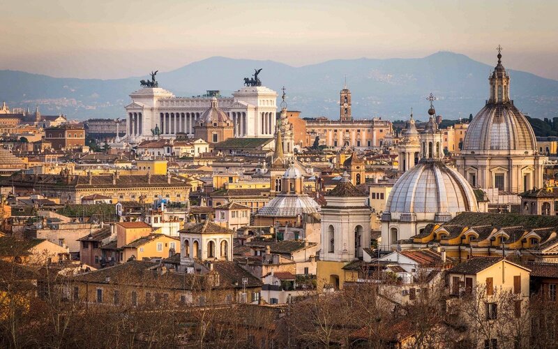 Rome skyline with Vittorio Emanuele II monument