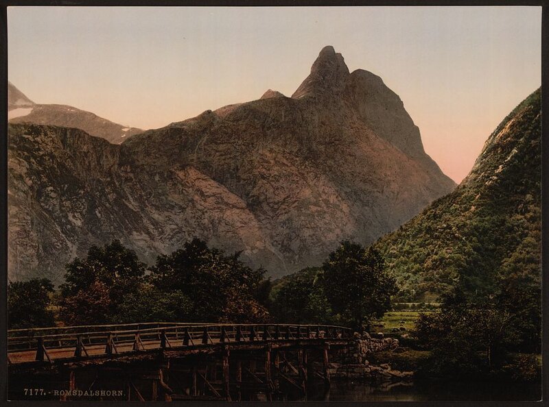 Romsdals horn mountain