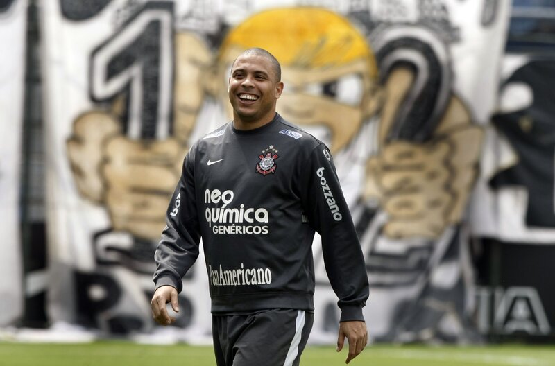 Ronaldinho smiling at training