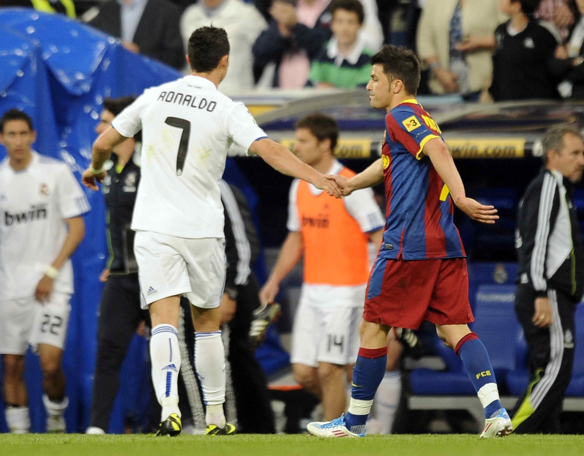 Ronaldo and Messi shake hands
