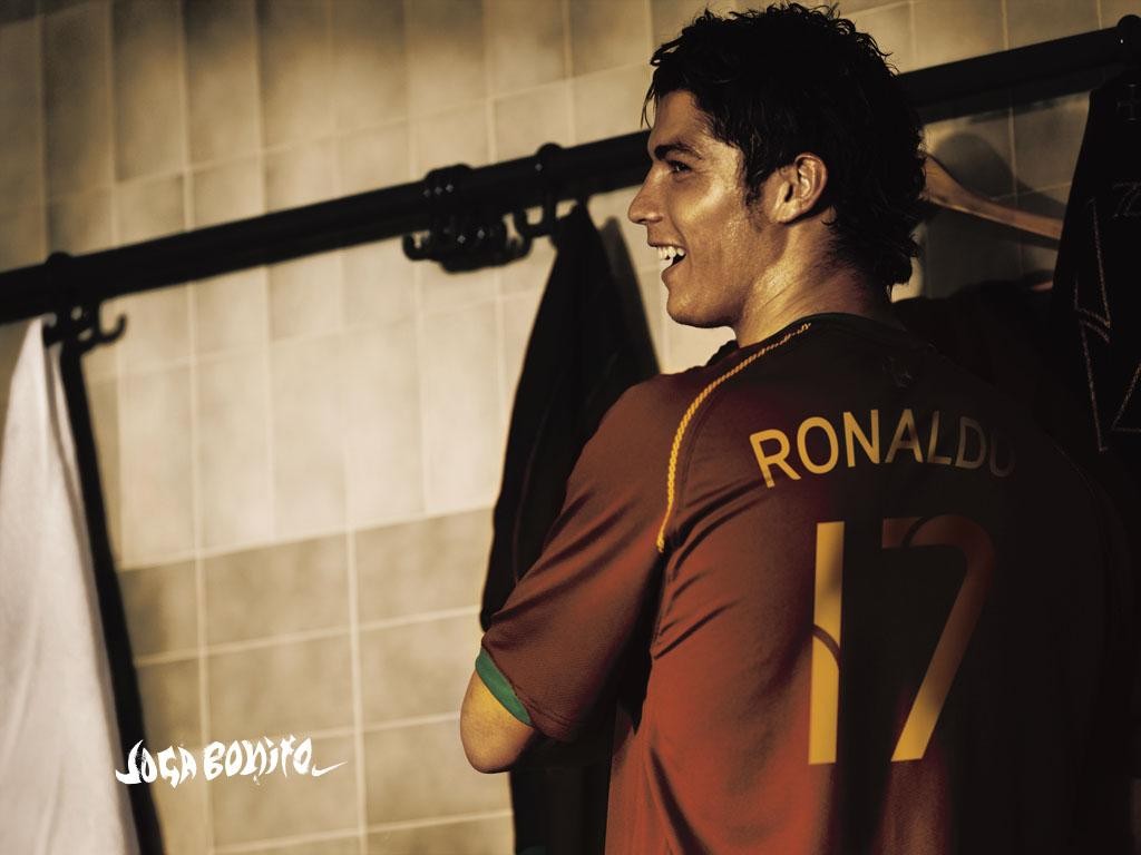 Ronaldo in locker room