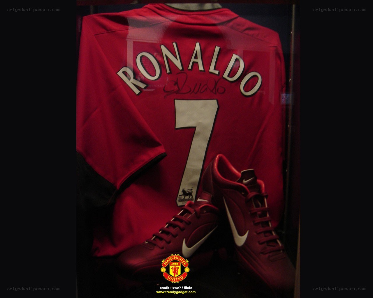Ronaldo jersey and boots display
