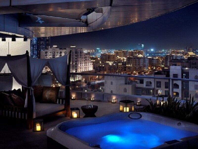 Rooftop hot tub with city view