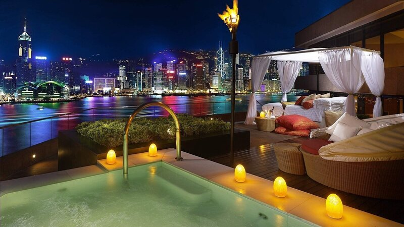 Rooftop Hot Tub with City View — Blue