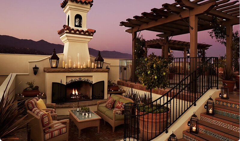 Rooftop Patio with Fireplace