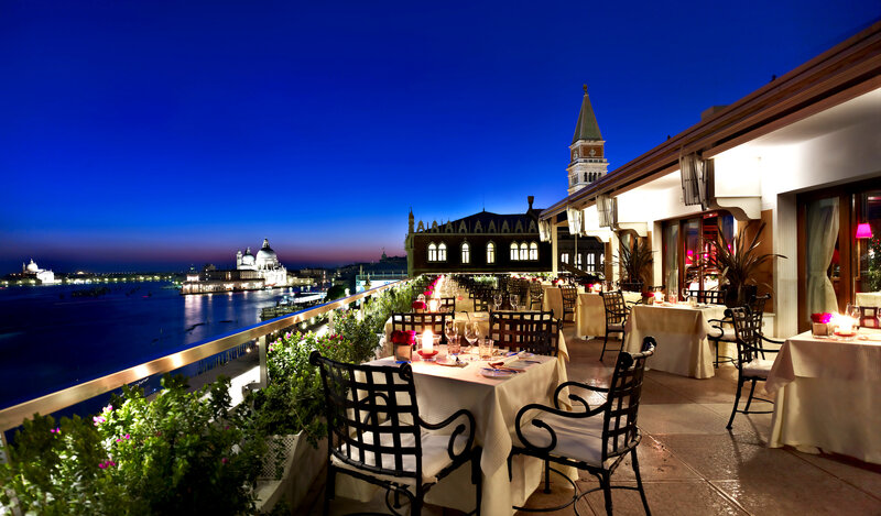 Rooftop Restaurant in Venice — Blue