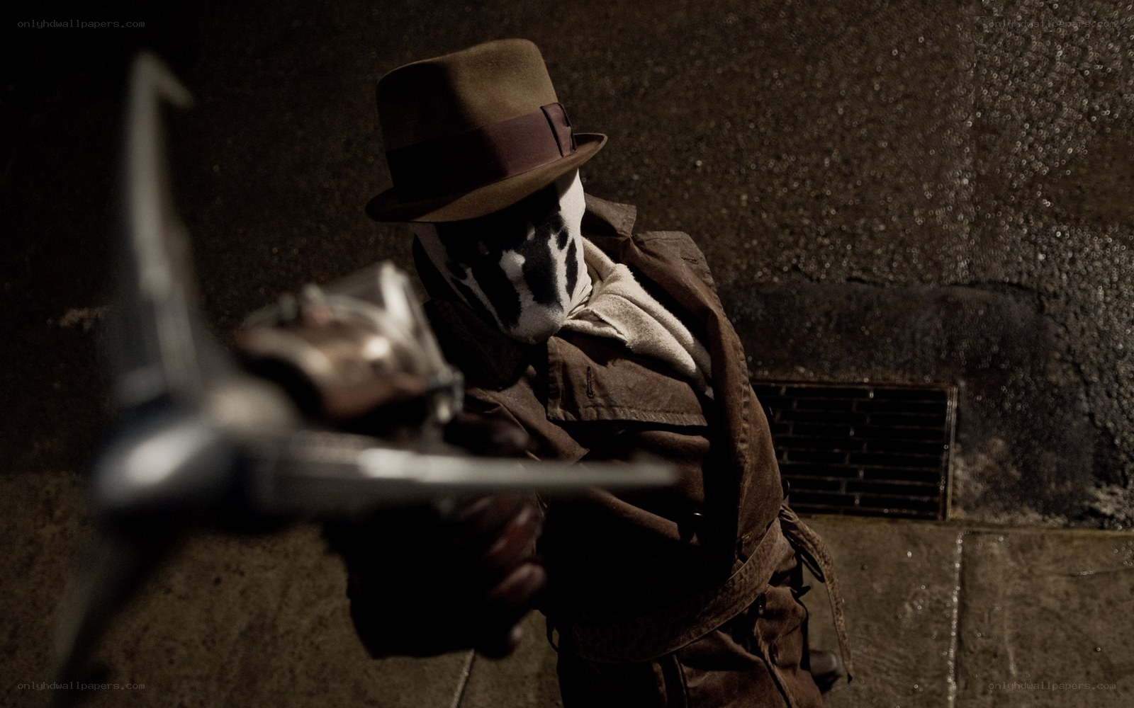 Rorschach in a dark alley