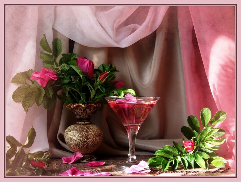 Rose Bouquet and Cocktail