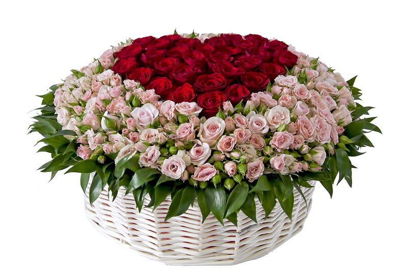 Rose Bouquet in Basket — Red
