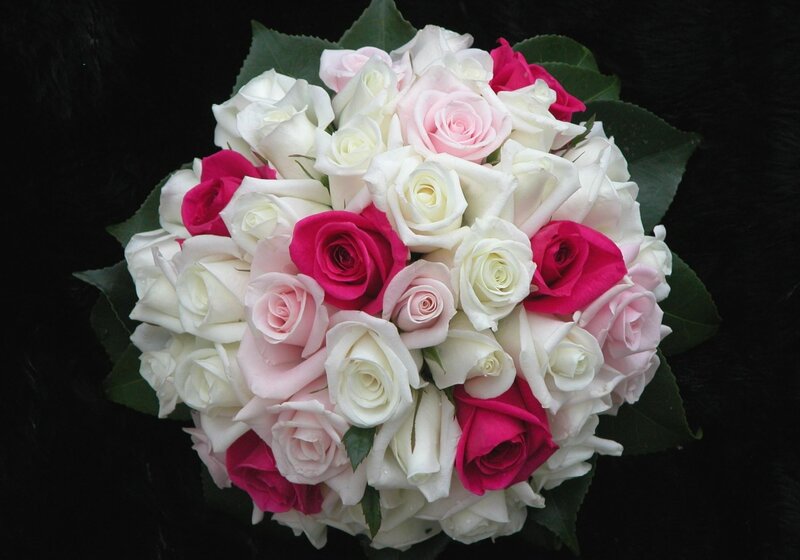 rose bouquet with pink and white flowers
