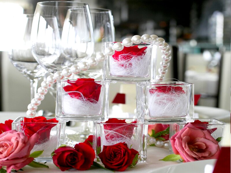 Rose Centerpiece with Pearls