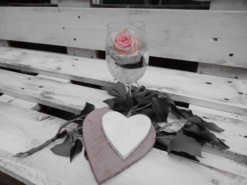 Rose in Wine Glass — White