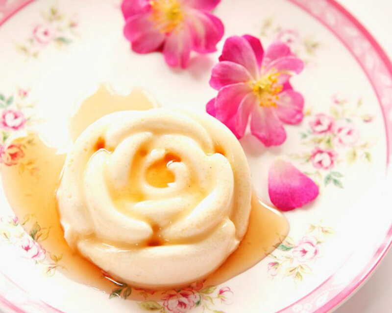 Rose-shaped Dessert