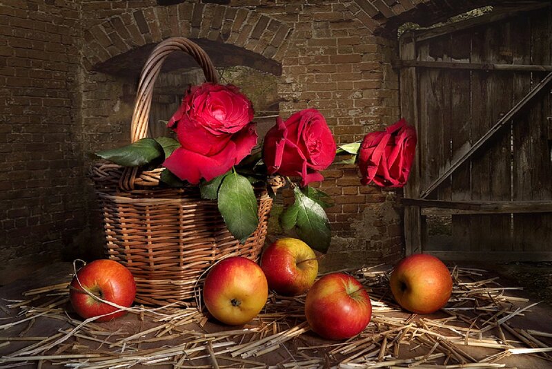 Roses and Apples in Basket — Red