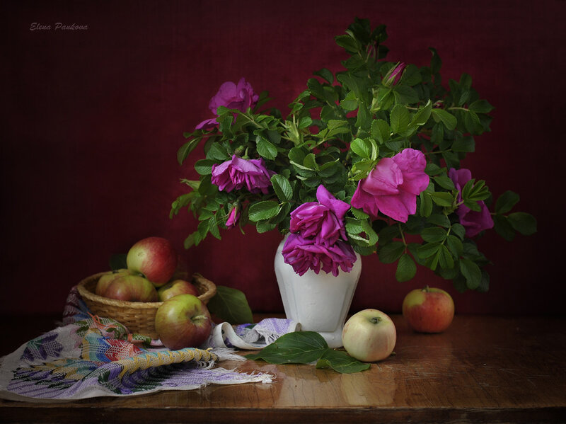 Roses and Apples in Vase — Purple
