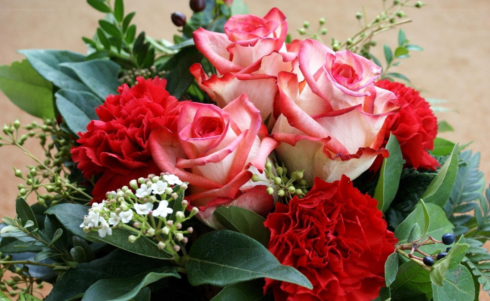 roses and carnations bouquet