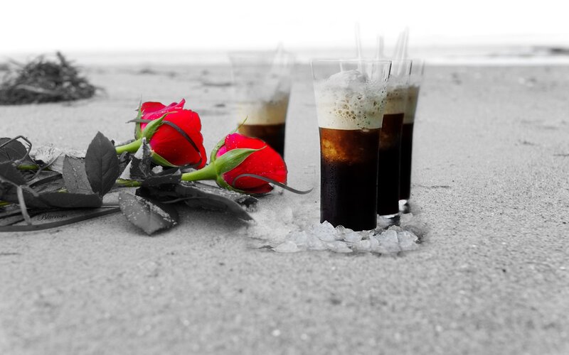 Roses and Drinks on Beach