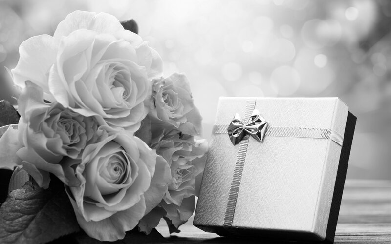 Roses and Gift Box — Black