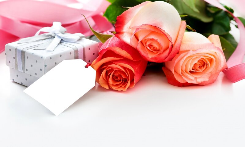 Roses and Gift Box — Pink, Romantic