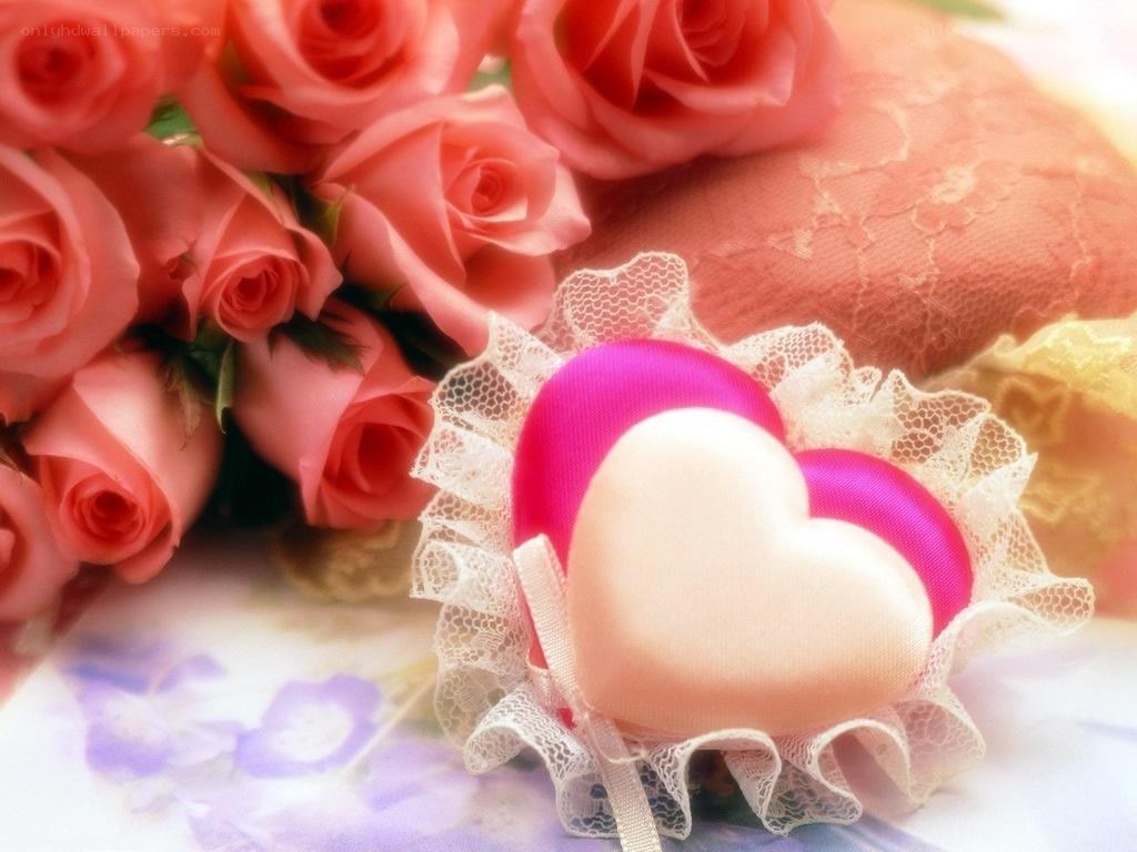 roses and heart pillow